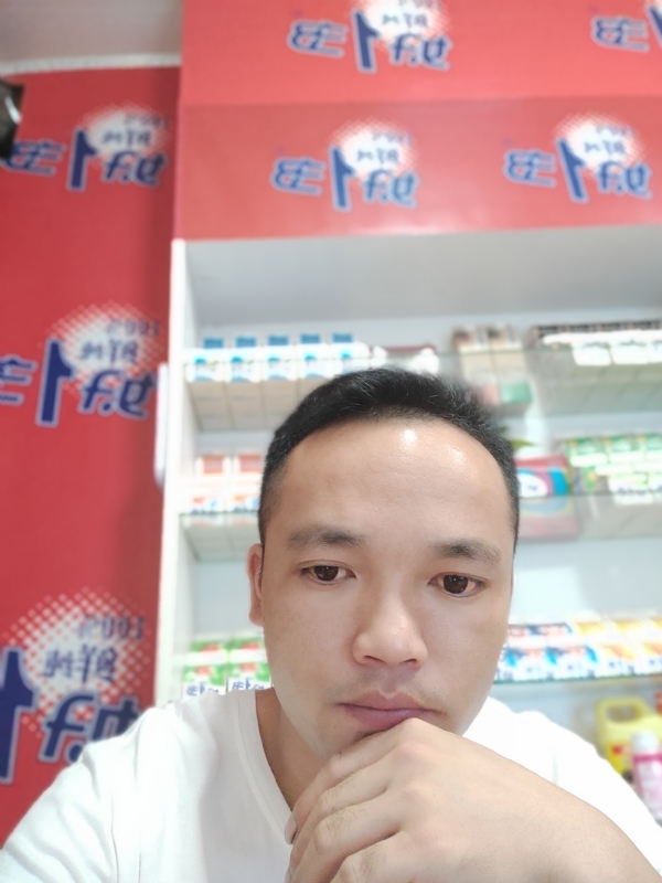 小老弟的第二张照片--都匀交友中心
